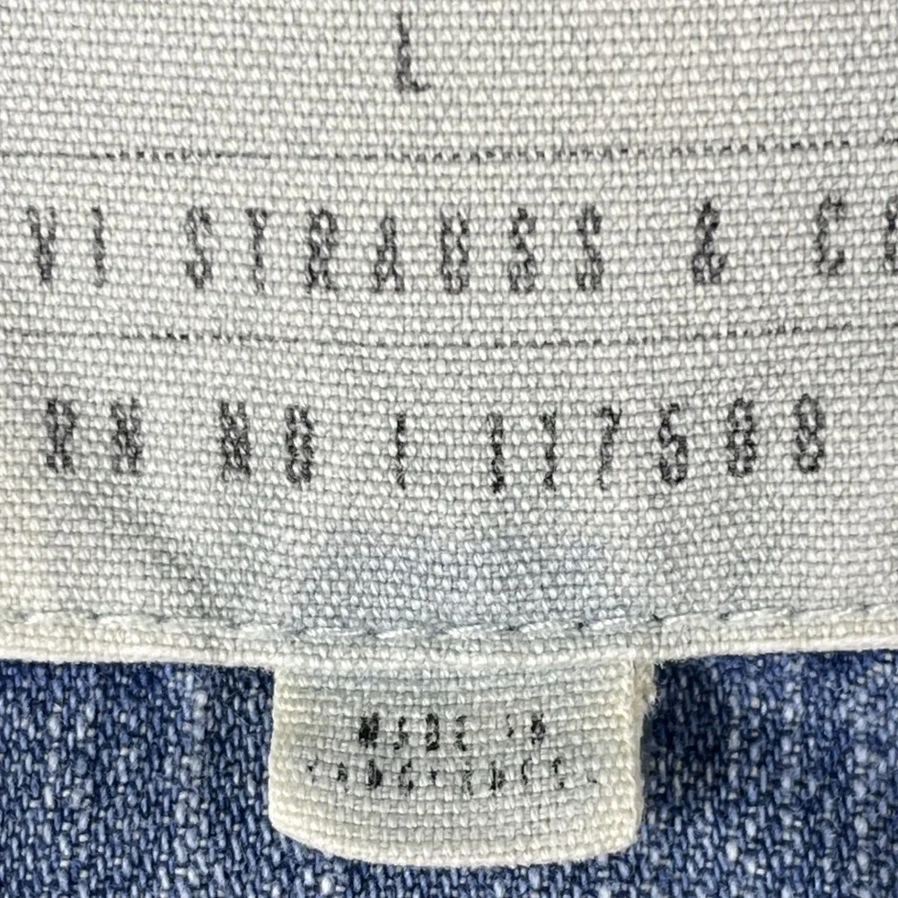 Levi's Shirt Mens L Blue Denim Button Up Long Sleeve Workwear Casual Cotton